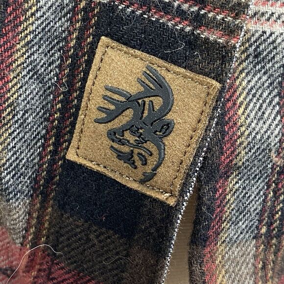 Legendary Whitetails Women’s Size Medium Plaid Flannel Shirt Red/Black Flip Cuff - Picture 10 of 14